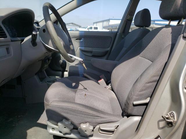 KNADC125X56380182 - 2005 KIA RIO SILVER photo 7