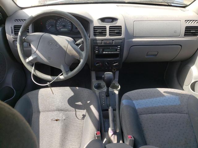 KNADC125X56380182 - 2005 KIA RIO SILVER photo 8