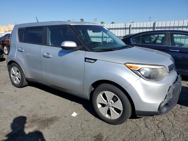 KNDJN2A20F7787114 - 2015 KIA SOUL SILVER photo 4