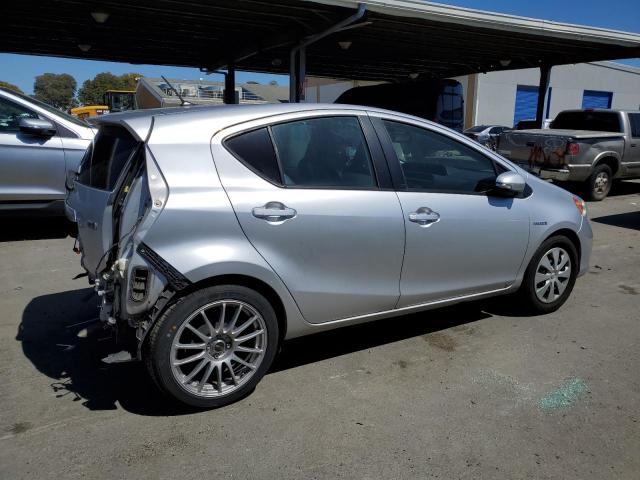 JTDKDTB38E1562722 - 2014 TOYOTA PRIUS C SILVER photo 3