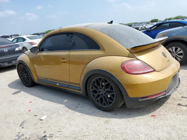 3VWS17ATXHM624787 - 2017 VOLKSWAGEN BEETLE DUNE GOLD photo 2