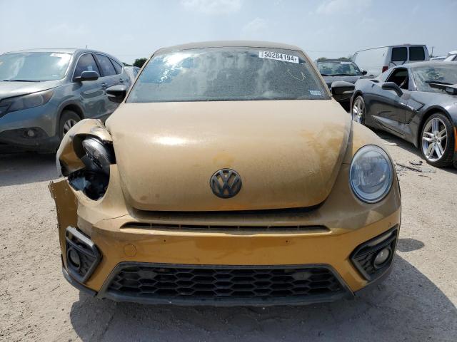 3VWS17ATXHM624787 - 2017 VOLKSWAGEN BEETLE DUNE GOLD photo 5