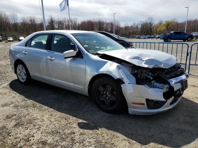 3FAHP0HA8AR227326 - 2010 FORD FUSION SE SILVER photo 4