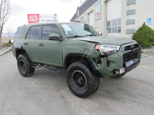 JTEBU5JR4H5414867 - 2017 TOYOTA 4RUNNER SR5/SR5 PREMIUM GREEN photo 1