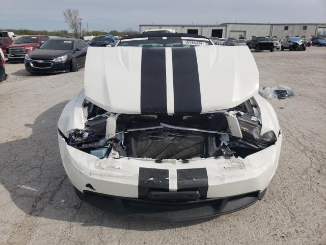 1ZVBP8FF2C5205080 - 2012 FORD MUSTANG GT WHITE photo 5