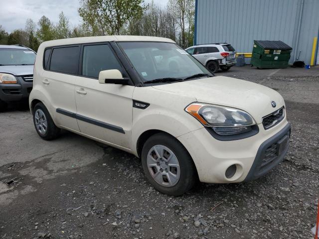 KNDJT2A51D7518679 - 2013 KIA SOUL CREAM photo 4