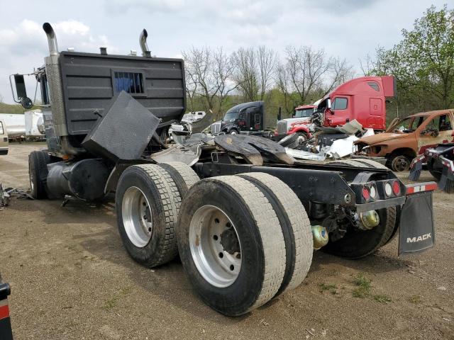 1M2AA18Y9TW059076 - 1996 MACK 600 CH600 GRAY photo 3