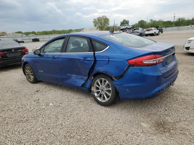 3FA6P0LU3HR381154 - 2017 FORD FUSION SE HYBRID BLUE photo 2