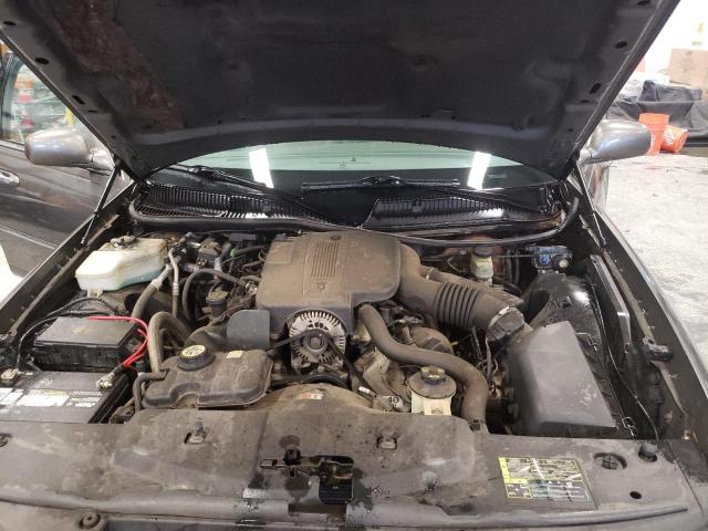 1LNHM81W34Y688913 - 2004 LINCOLN TOWN CAR EXECUTIVE GOLD photo 11