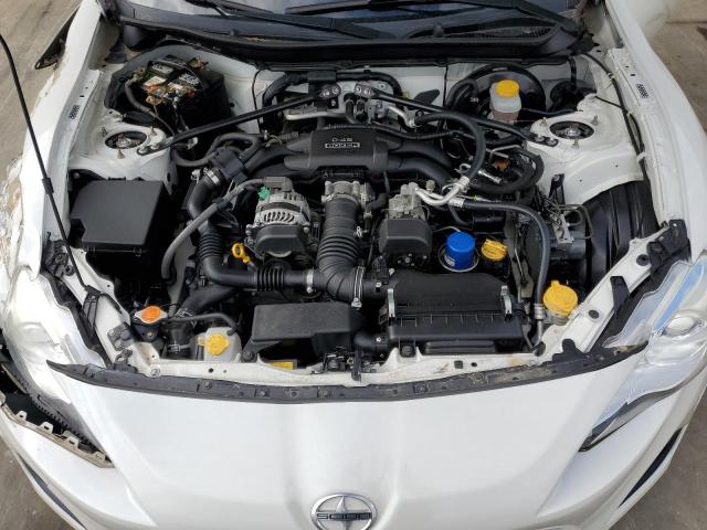 JF1ZNAA10F8711669 - 2015 TOYOTA SCION FR-S WHITE photo 11