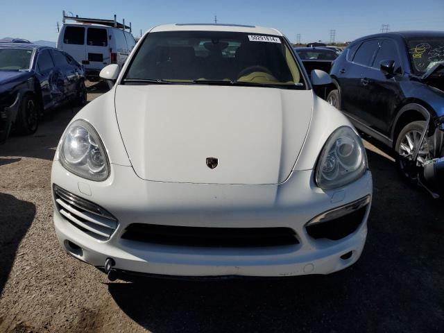 WP1AA2A21CLA03181 - 2012 PORSCHE CAYENNE WHITE photo 5