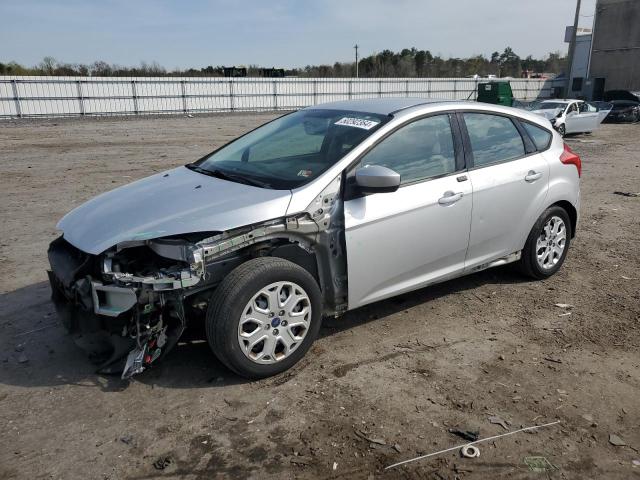 1FAHP3K2XCL457163 - 2012 FORD FOCUS SE SILVER photo 1