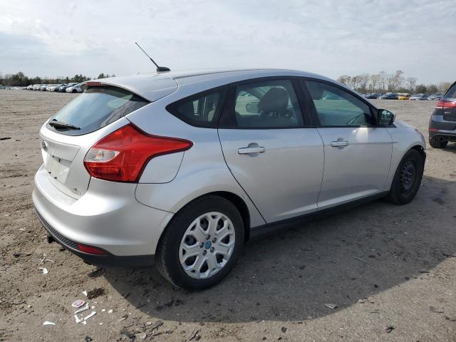 1FAHP3K2XCL457163 - 2012 FORD FOCUS SE SILVER photo 3