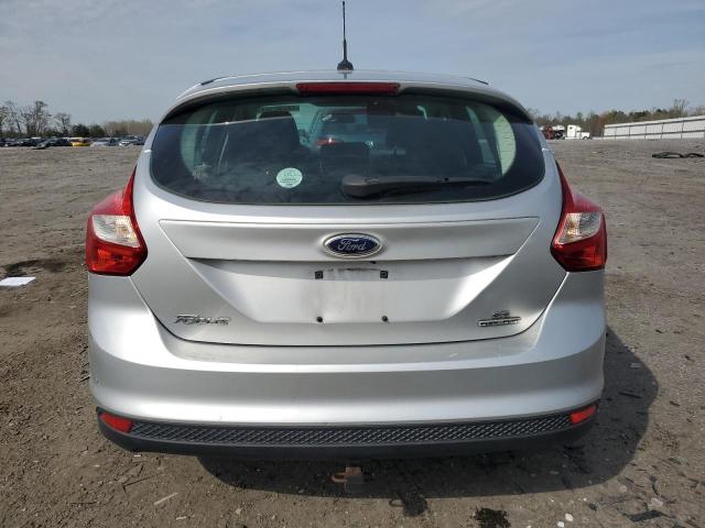 1FAHP3K2XCL457163 - 2012 FORD FOCUS SE SILVER photo 6