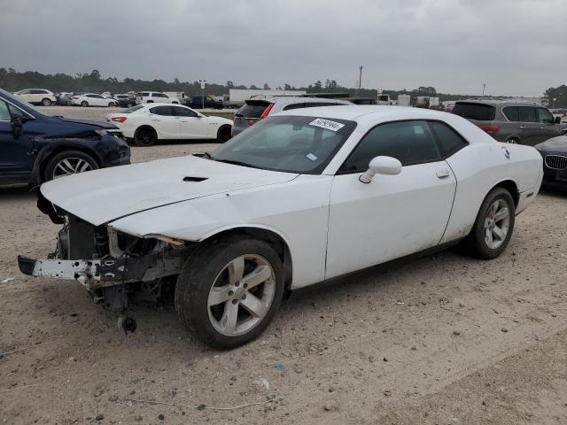 2C3CDYAG8CH105322 - 2012 DODGE CHALLENGER SXT WHITE photo 1