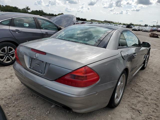 WDBSK75F33F057544 - 2003 MERCEDES-BENZ SL 500R GRAY photo 3