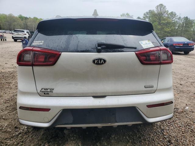 KNDCB3LC9H5055138 - 2017 KIA NIRO FE WHITE photo 6