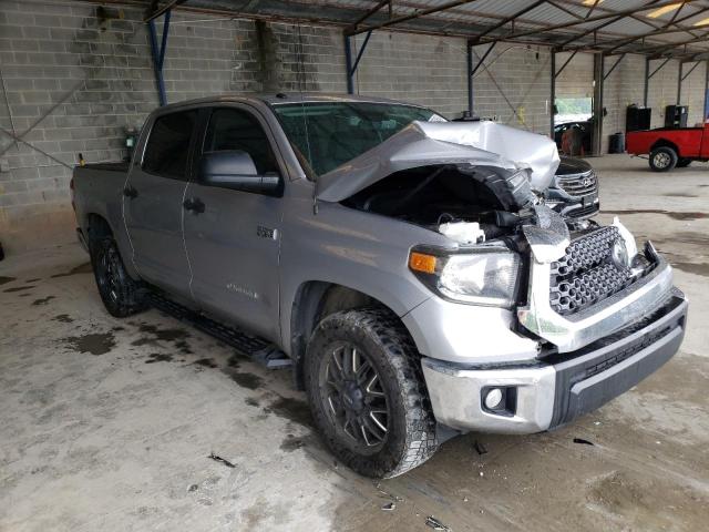 5TFDW5F14JX759451 - 2018 TOYOTA TUNDRA CREWMAX SR5 SILVER photo 4