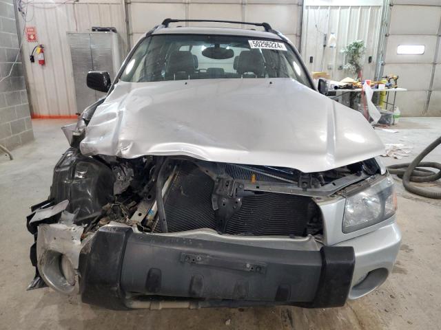 JF1SG65693H729131 - 2003 SUBARU FORESTER 2.5XS Argent photo 5