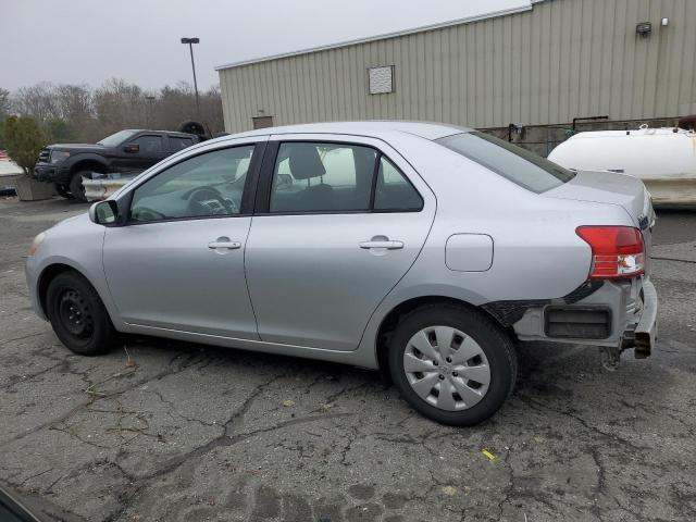 JTDBT4K30BL004890 - 2011 TOYOTA YARIS SILVER photo 2