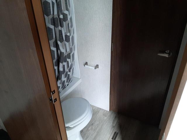 5SFPB3324KE396332 - 2019 HEART LAND PROWLER 灰色 照片 9