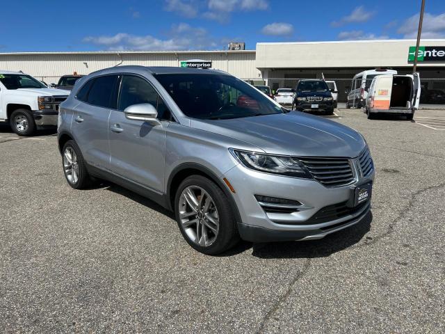 5LMCJ3D9XHUL46445 - 2017 LINCOLN MKC RESERVE SILVER photo 1