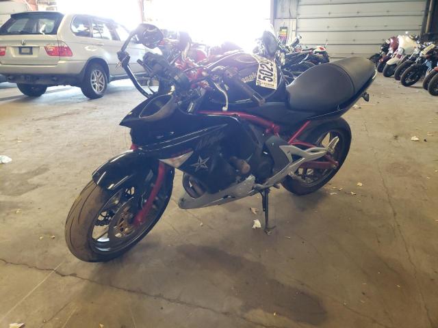 JKAEXEA116A008269 - 2006 KAWASAKI EX650 A6F BURGUNDY photo 2