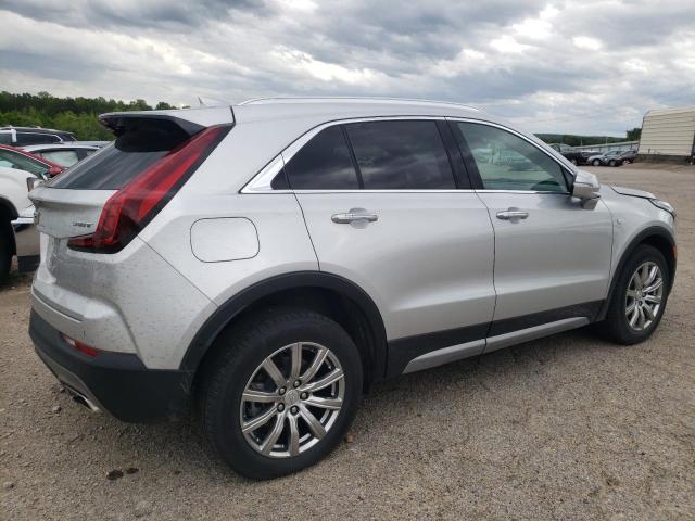 1GYFZCR41NF133324 - 2022 CADILLAC XT4 PREMIUM LUXURY SILVER photo 3