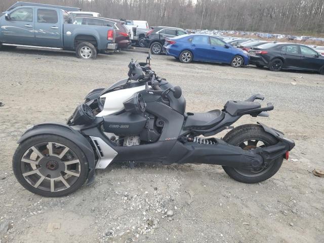 3JB2GEG42KJ004176 - 2019 CAN-AM RYKER RALLY EDITION WHITE photo 3