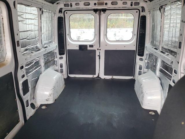 3C6TRVAG9JE153245 - 2018 RAM PROMASTER 1500 STANDARD Белый фото 10