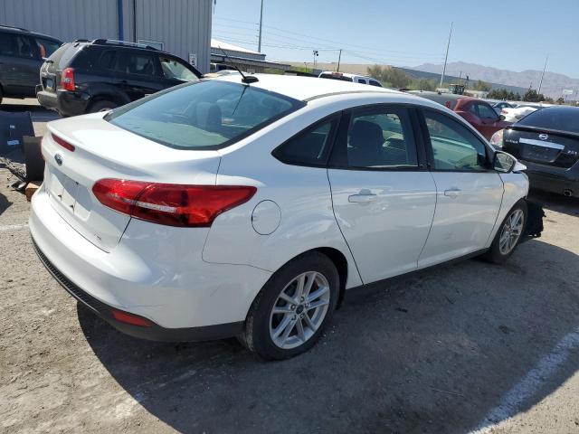 1FADP3F22JL237487 - 2018 FORD FOCUS SE WHITE photo 3