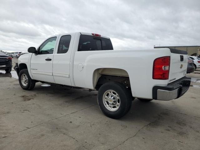 1GCHC59K89E162552 - 2009 CHEVROLET SILVERADO C2500 HEAVY DUTY LT WHITE photo 2