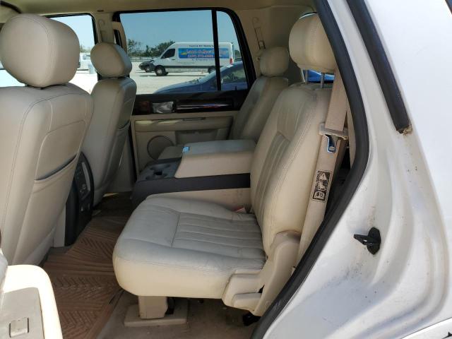 5LMFU27R23LJ05813 - 2003 LINCOLN NAVIGATOR თეთრი ფოტო 11