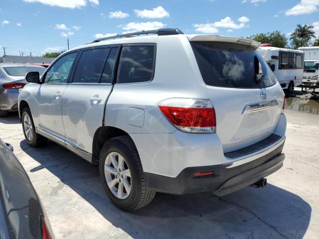 5TDZK3EH5DS101426 - 2013 TOYOTA HIGHLANDER BASE WHITE photo 2