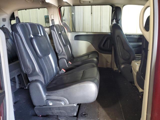 2C4RC1CG6CR143669 - 2012 CHRYSLER TOWN & COU TOURING L RED photo 11