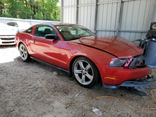1ZVBP8CH4A5138646 - 2010 FORD MUSTANG GT RED photo 4