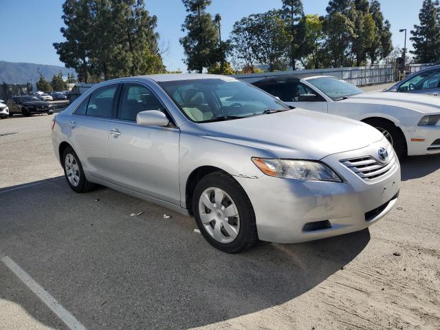 4T4BE46K58R043846 - 2008 TOYOTA CAMRY CE SILVER photo 4