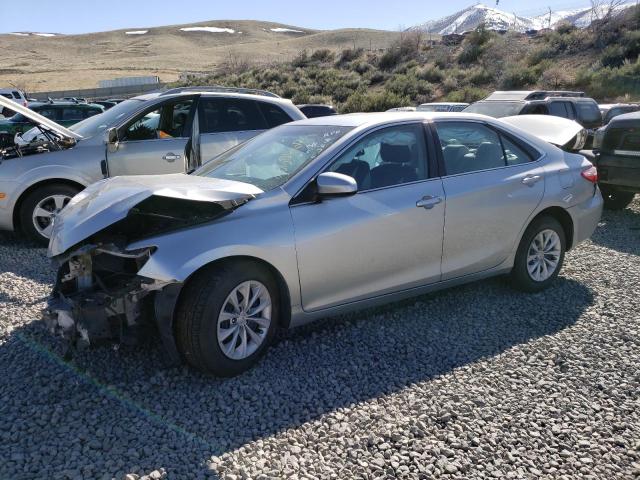 4T1BF1FK0FU925476 - 2015 TOYOTA CAMRY LE SILVER photo 1