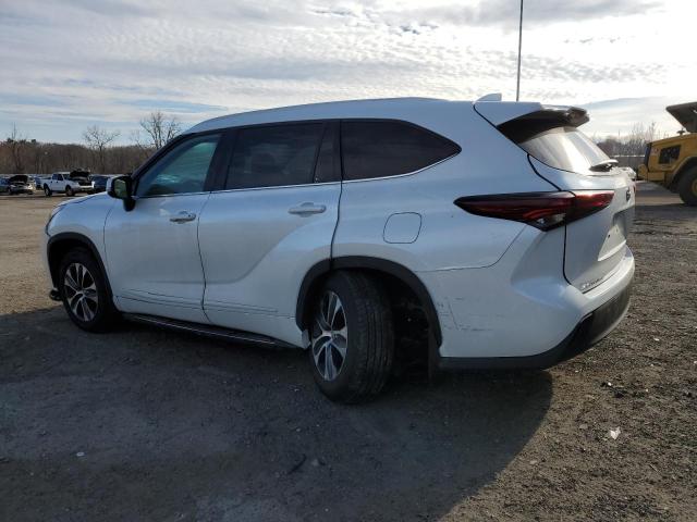 5TDGZRBH9NS569090 - 2022 TOYOTA HIGHLANDER XLE 白色 照片 2