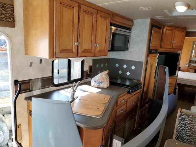 1F66F5DY8C0A06920 - 2012 WINNEBAGO SUNSTAR WHITE photo 5