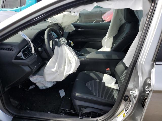 4T1G11AK3PU768149 - 2023 TOYOTA CAMRY SE NIGHT SHADE SILVER photo 7