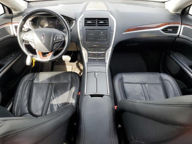 3LN6L2JK2GR627852 - 2016 LINCOLN MKZ RED photo 8