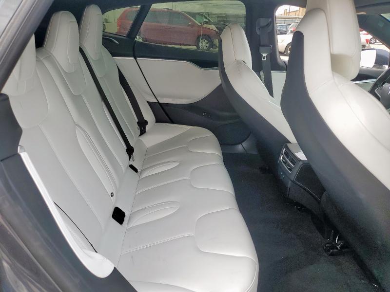 5YJSA1E27HF185098 - 2017 TESLA MODEL S GRAY photo 10