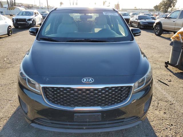 KNDMB5C15G6134264 - 2016 KIA SEDONA LX BLACK photo 5