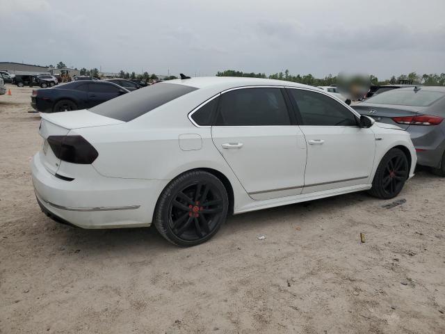 1VWDT7A38HC074686 - 2017 VOLKSWAGEN PASSAT R-LINE Weiß Foto 3