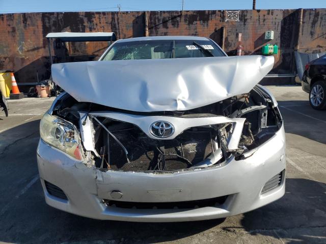 4T1BF3EK3BU657451 - 2011 TOYOTA CAMRY BASE GRAY photo 5