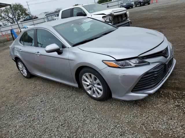 4T1B11HK4KU249541 - 2019 TOYOTA CAMRY L SILVER photo 4