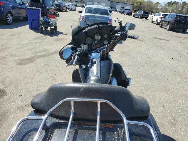 1HD1FC4128Y675755 - 2008 HARLEY-DAVIDSON FLHTCUI 黑色 照片 6