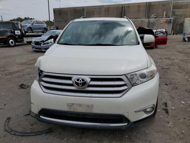 5TDZK3EH9CS075959 - 2012 TOYOTA HIGHLANDER BASE WHITE photo 5