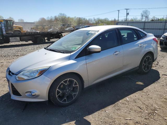 1FAHP3F28CL398995 - 2012 FORD FOCUS SE SILVER photo 1